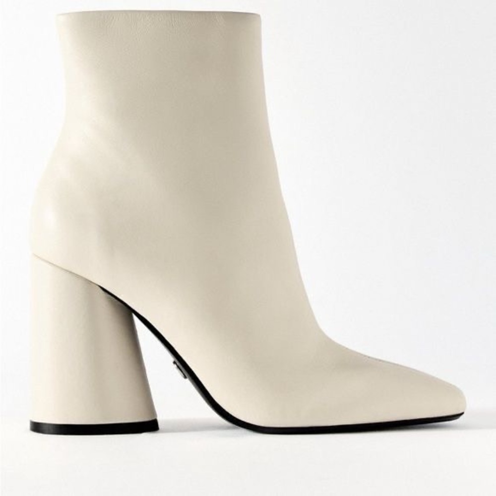 NEW ZARA Wide Heeled Ankle Boots